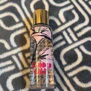 Victoria’s Secret Studded Lily Mist 8.4oz